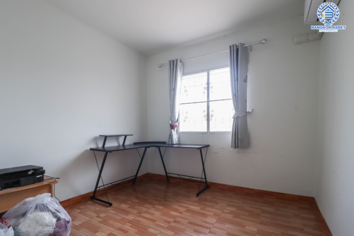 *****ทาวน์เฮ้าส์มือสองย่านนนทบุรี ม.พฤกษาวิลล์28 วงแหวน-รัตนาธิเบศร์ #หลังมุม เนื้อที่เยอะเกือบเท่าบ้านแฝดถึง 34.7 ตร.ว. ฟังก์ชัน 3 ห้องนอน 2 ห้องน้ำ 1 ที่จอดรถ ต่อเติมห้องอเนประสงค์, ครัว และหลังคาโรงรถเรียบร้อยแล้ว บนทำเลเยี่ยมเพียง 8 นาทีก็ถึงรถไฟฟ้าสายสีม่วง "สถานีตลาดบางใหญ่"